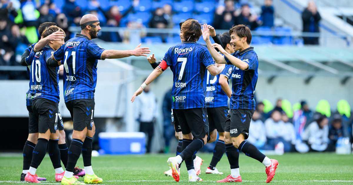 火箭哈登末节三分绝杀国王